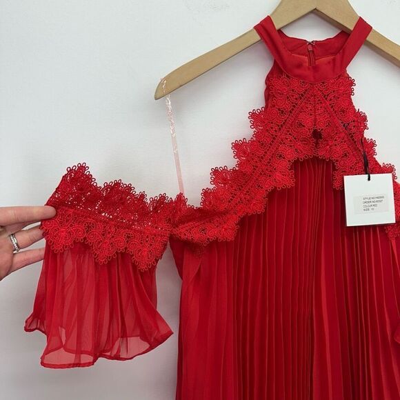 True Decadence Women’s Red Tallulah Pleated Swing Dress Crochet Lace Cold Should - Picture 11 of 16